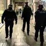 Gli steward della sicurezza in centro a Udine (foto Petrussi)