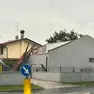 Il tetto di un'abitazione scoperchiato a San Vito