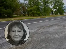 Lionella Tessari, nella foto nel tondo, ha perso la vita in un incidente stradale che si è verificato nella serata di venerdì 17 luglio, a Osoppo