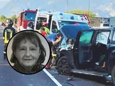 Lionella Tessari, nella foto nel tondo, ha perso la vita in un incidente stradale che si è verificato nella serata di venerdì 17 luglio, a Osoppo