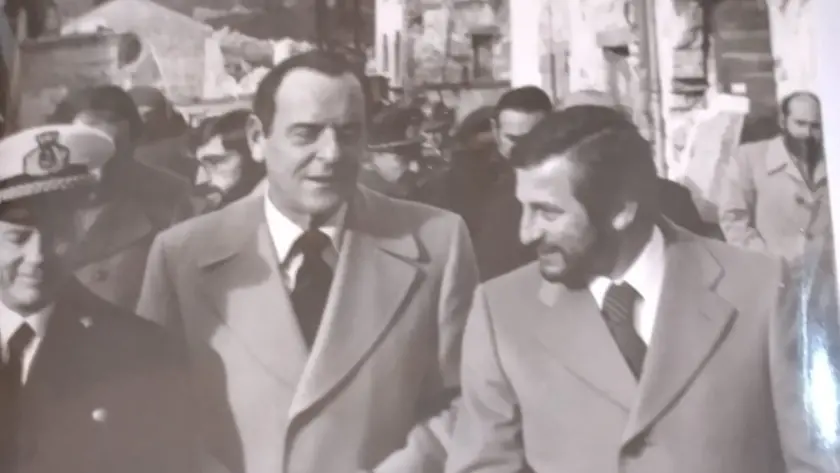 L’allora sindaco di Venzone, Antonio Sacchetto, dopo il sisma