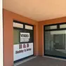 Gli spazi dell’ex Brico con gli avvisi affissi all’esterno