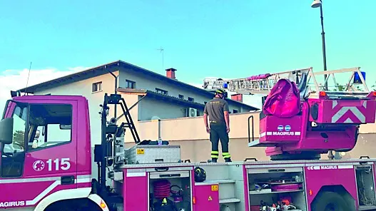 https://images.messaggeroveneto.it/view/acePublic/alias/contentid/1srtlej13mmrfg9wr0h/0/incendio-locale-san-vito-jpg.webp?f=16%3A9&amp;w=840