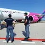 Passeggero ubriaco costringe aereo al dirottamento a Venezia: denunciato al Marco Polo