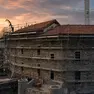 La frasca sul mastio annuncia il finale del cantiere: il Castello di Colloredo riapre a 50 anni dal terremoto