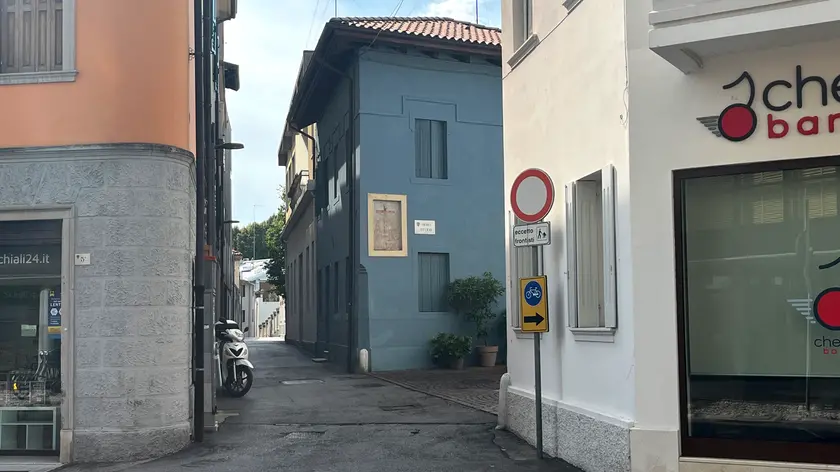 Il vicolo dove le donne sono state molestate (F. Ambrosio/Petrussi)
