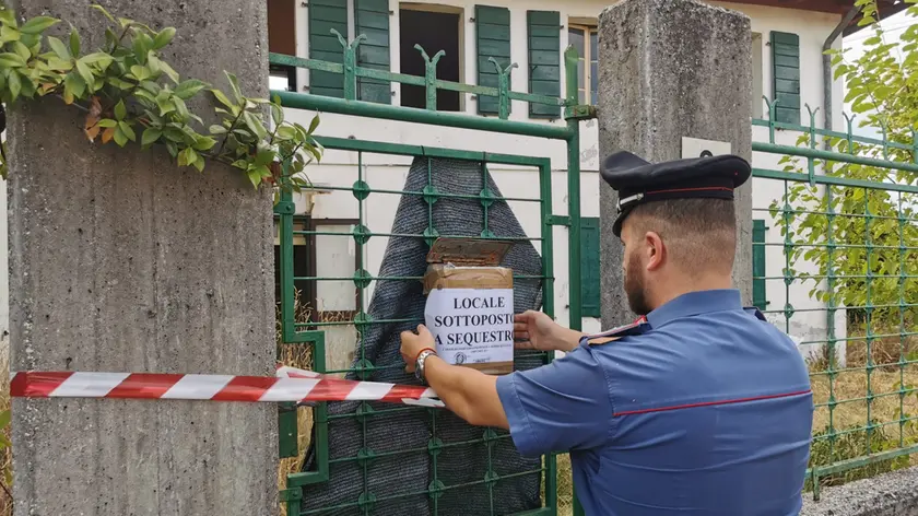 L'area è stata posta sotto sequestro dai carabinieri (Foto petrussi)
