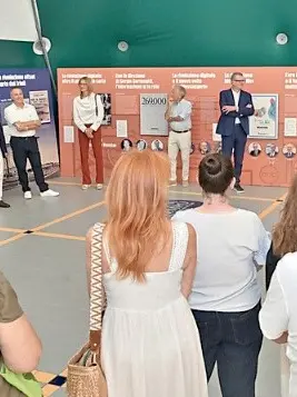 L’inaugurazione della mostra per gli 80 anni del Messaggero Veneto al PalaPineta di Lignano