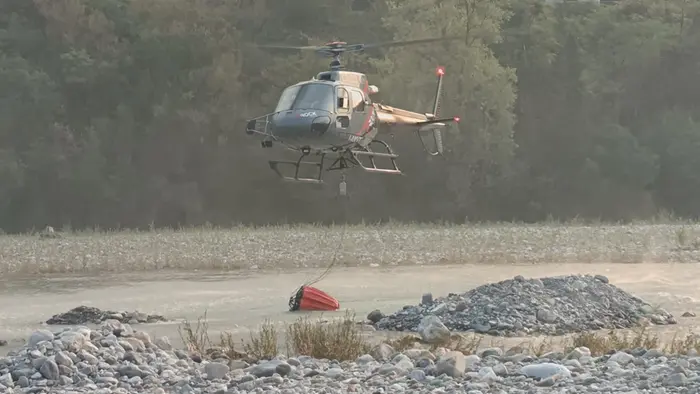 Dal Tagliamento viene prelevata l'acqua per le operazioni di spegnimento degli incendi