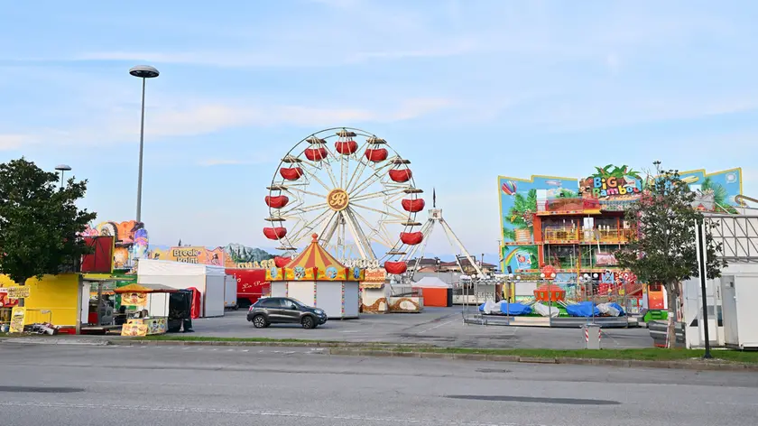 Le giostre del Luna park di Santa Caterina torneranno nel parcheggio dello stadio Friuli (Petrussi)