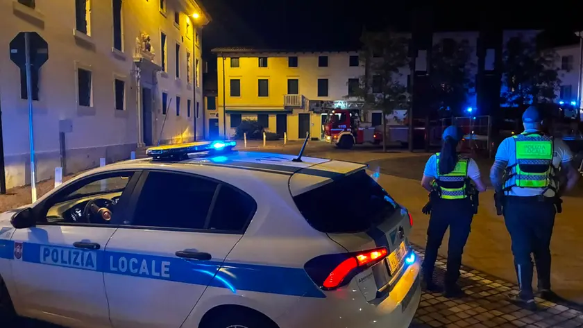 La piazza lunedì sera è stata chiusa la transito per ore e sorvegliata dalla polizia locale