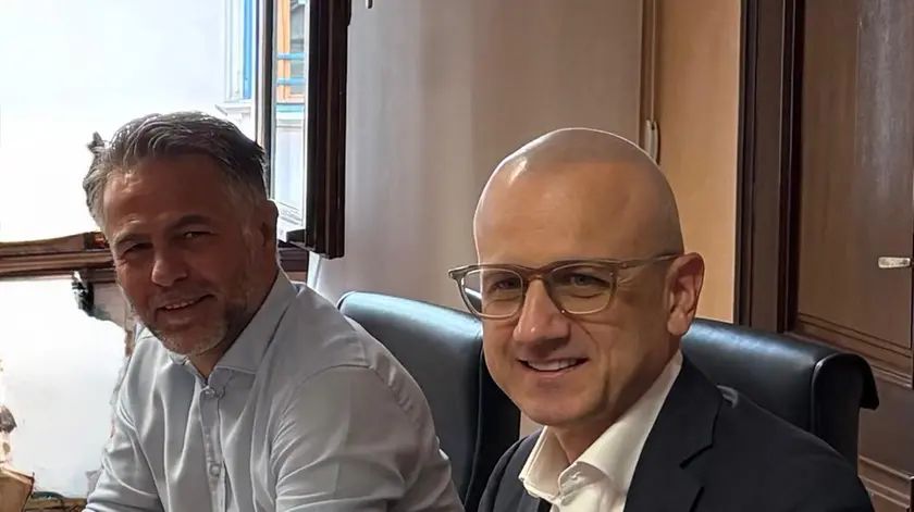 Da sinistra, Sandro Vignotto e Lanfranco Sette nella sede municipale di Latisana