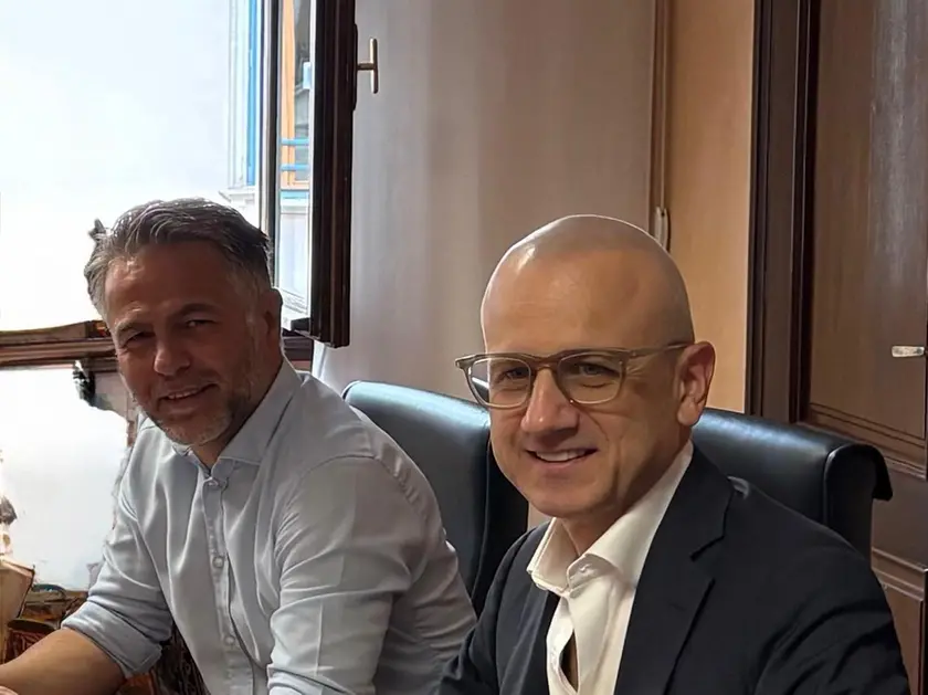 Da sinistra, Sandro Vignotto e Lanfranco Sette nella sede municipale di Latisana