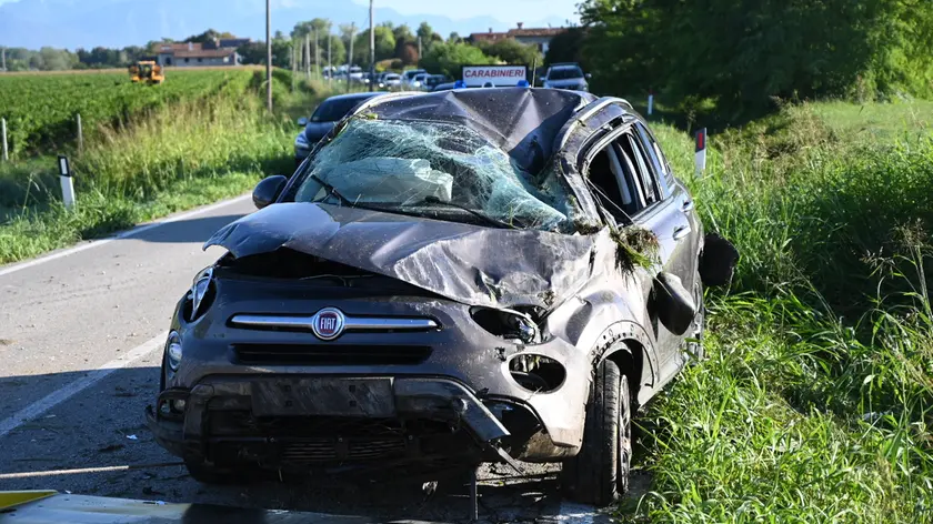 L'auto su cui viaggiava il ragazzo. Foto Brisotto/Petrussi