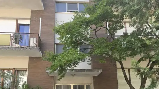 Il condominio di via Monte Pelmo dov’è avvenuta l’aggressione