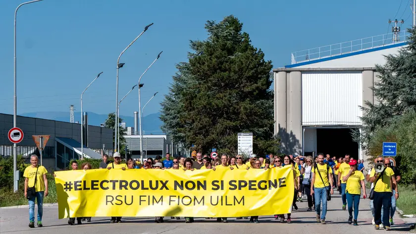La protesta dei lavoratori. Foto Petrussi