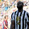 Keinan Davis è uscito per infortunio durante il match con il Cagliari