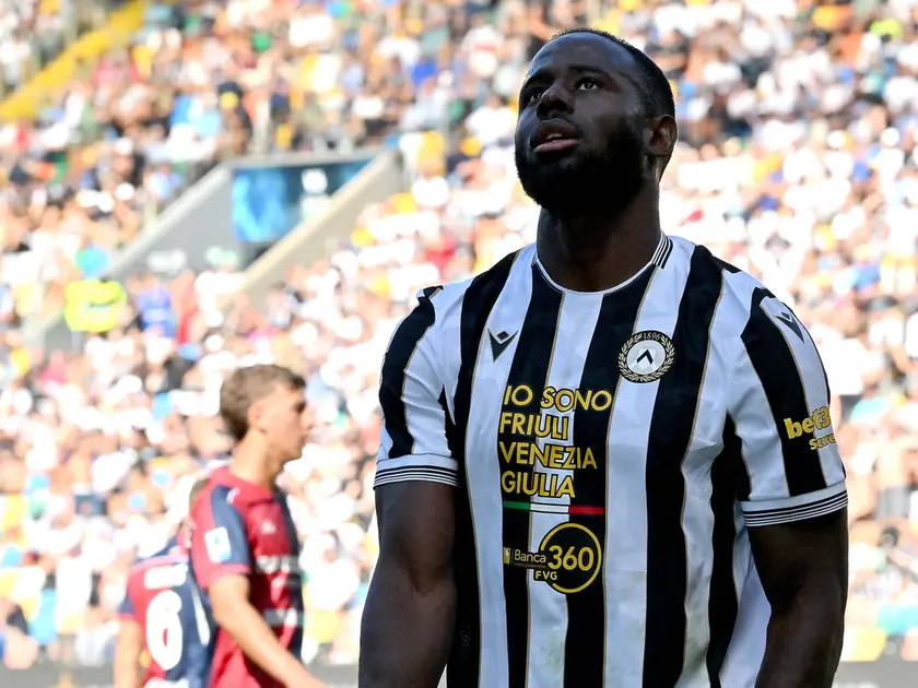 Keinan Davis è uscito per infortunio durante il match con il Cagliari