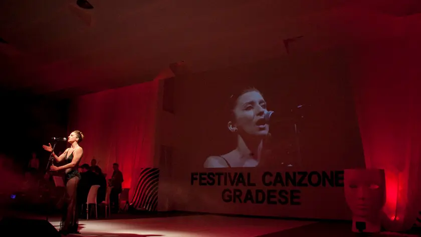 Un'immagine di un'edizione passata del Festival della canzone gradese. Archivio Bonaventura