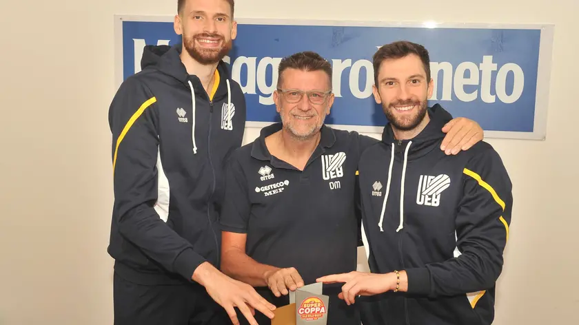 La Supercoppa in redazione a Udine (Foto Petrussi)