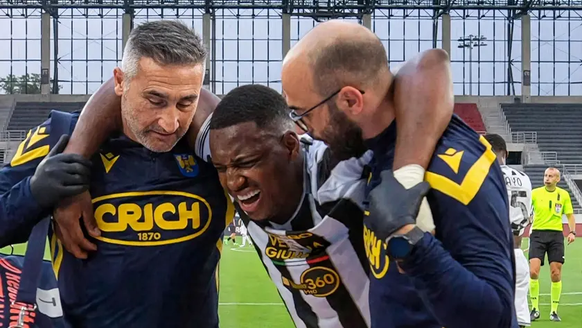 Gueye viene trasportato fuori a braccia dallo staff bianconero