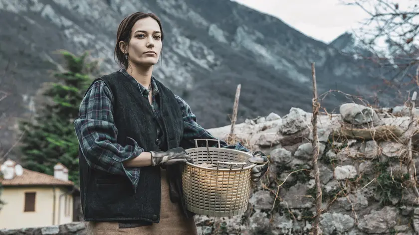 L’attrice triestina Anna Godin, protagonista della serie “Memoriae”