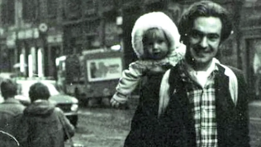 Tiziano Terzani con Saskia bambina