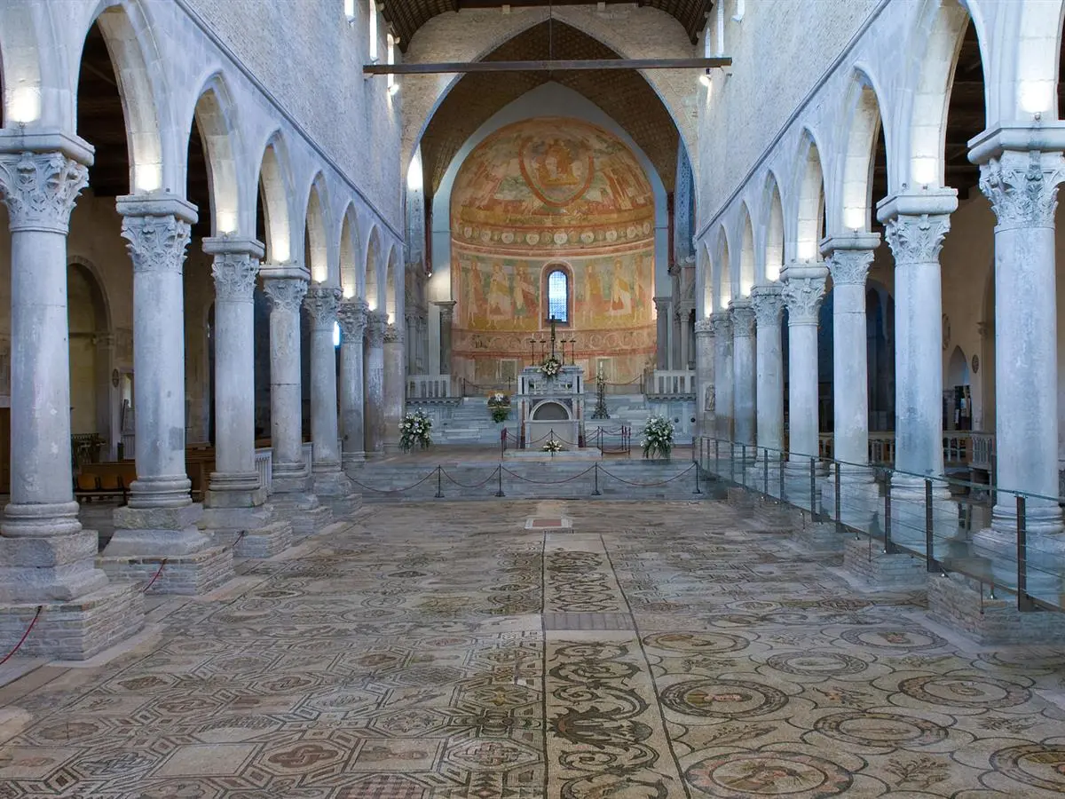 L’interno della basilica di Aquileia