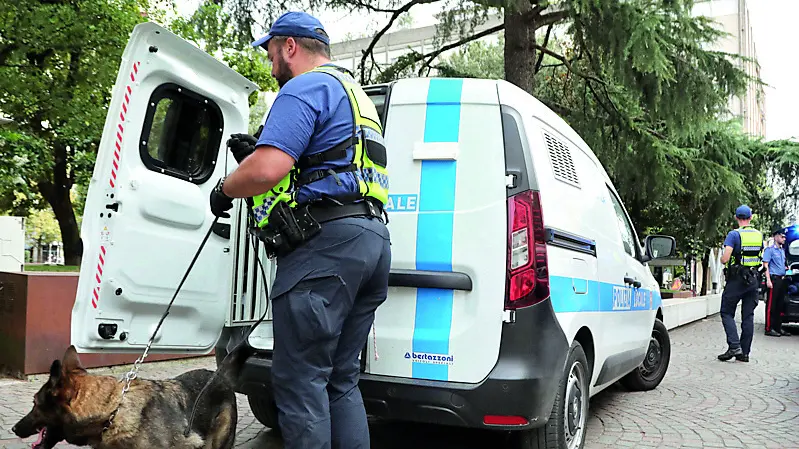L’ultimo controllo in centro della polizia locale, effettuato mercoledì scorso (F.Petrussi)