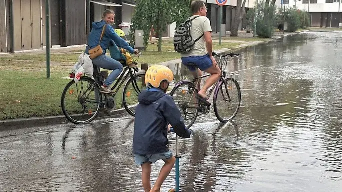 Stop agli allagamenti a Lignano: partono i primi cantieri e cambia la viabilità a Pineta