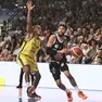 Denzell Valentine nel match contro Scafati (foto Petrussi)