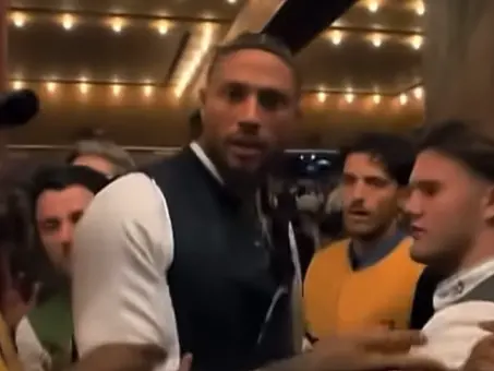 Un frame del video con protagonista il portiere dell'Udinese