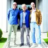 Al centro Mauro Budai, fondatore e presidente di BMeters, con i figli Nicola e Marco