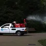 Un’immagine di repertorio di un’operazione di disinfestazione