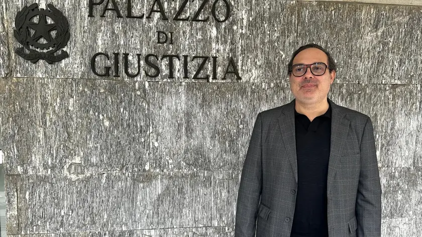 L'ex cliente usava il nome di Alessandro Magaraci per chiedere soldi alle parrocchie