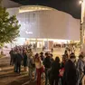 La fila davanti al Verdi durante le Giornate del Cinema muto