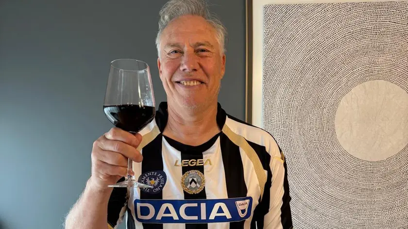 Nestor Sensini compie 60 anni e li festeggia con la maglia dell'Udinese