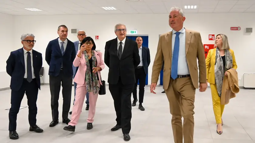 Il ministro Tommaso Foti con il sindaco Basso e le autorità locali. Foto Brisotto/Petrussi