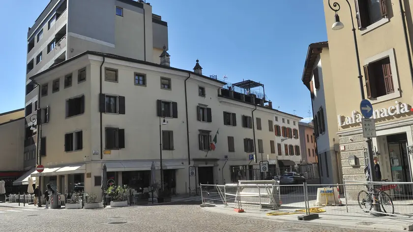 I cantieri in via Gemona (Foto Petrussi)