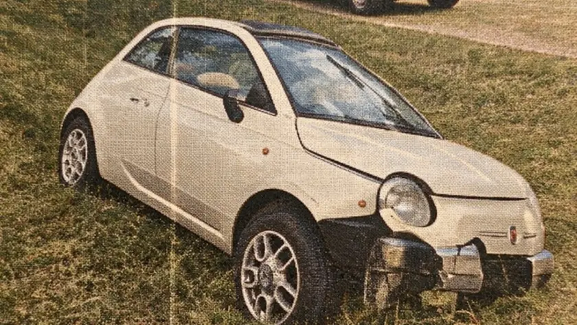 L'auto su cui viaggiava l'uomo
