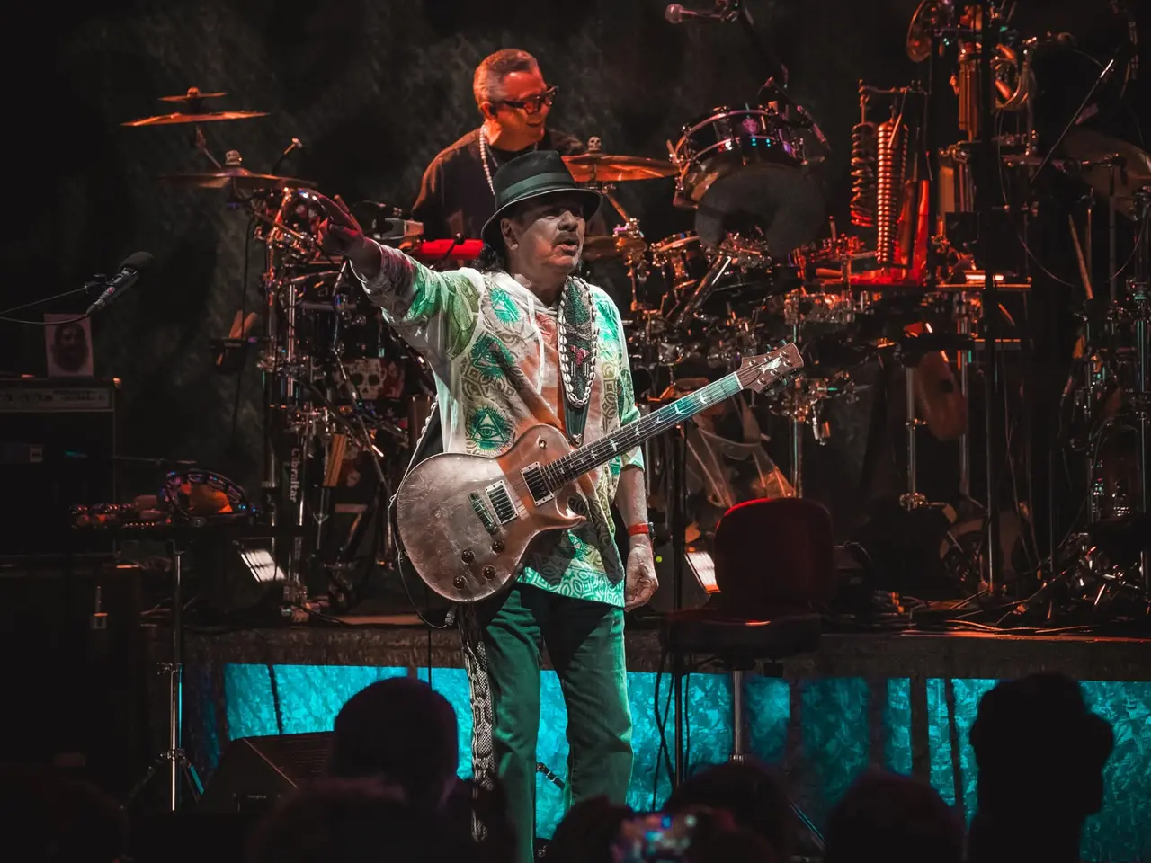 Carlos Santana