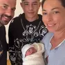 La foto pubblicata sui social da Mara Navarria con la nuova arrivata Beatrice
