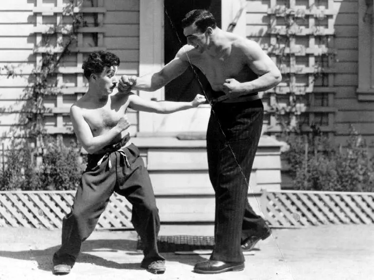 Charlie Chaplin con Primo Carnera