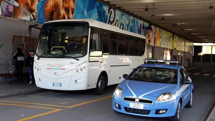 Un mezzo di Arriva Udine all’autostazione di Tolmezzo (foto archivio)