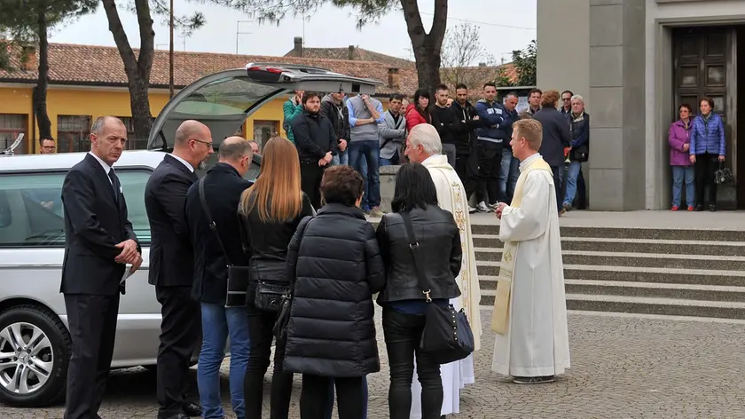 San Giorgio di Nogaro 08 aprile 2016 Funerale bambino. Copyright Foto Petrussi / Ferraro Simone