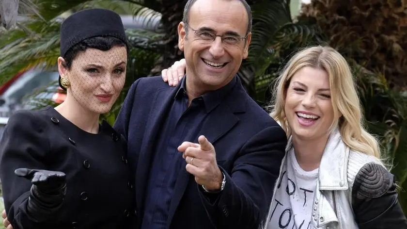 Emma e Arisa con Carlo Conti ANSA/ RICCARDO DALLE LUCHE