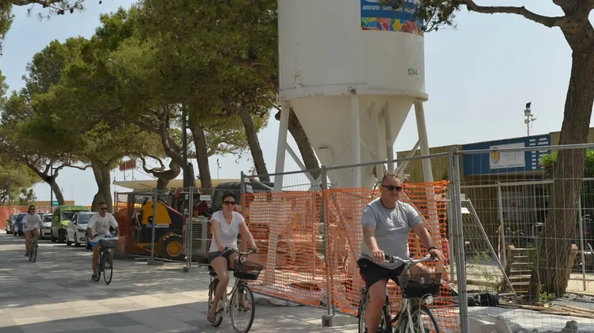 Lignano Sabbiadoro 03 giugno lavori lungomare Agenzia Petrussi foto