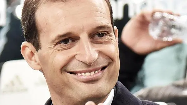 Juventus head coach, Massimiliano Allegri, before the Italian serie A soccer match Juventus FC - Empoli FC at Juventus Stadium, Turin, 02 April 2016. ANSA / ANDREA DI MARCO