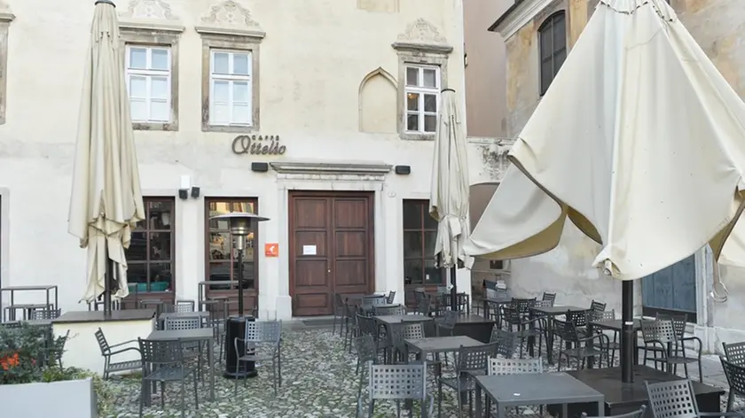 Udine 9 Gennaio 2019. Bar Otelio in Piazza San Giacomo chiuso per lavori. © Foto Petrussi