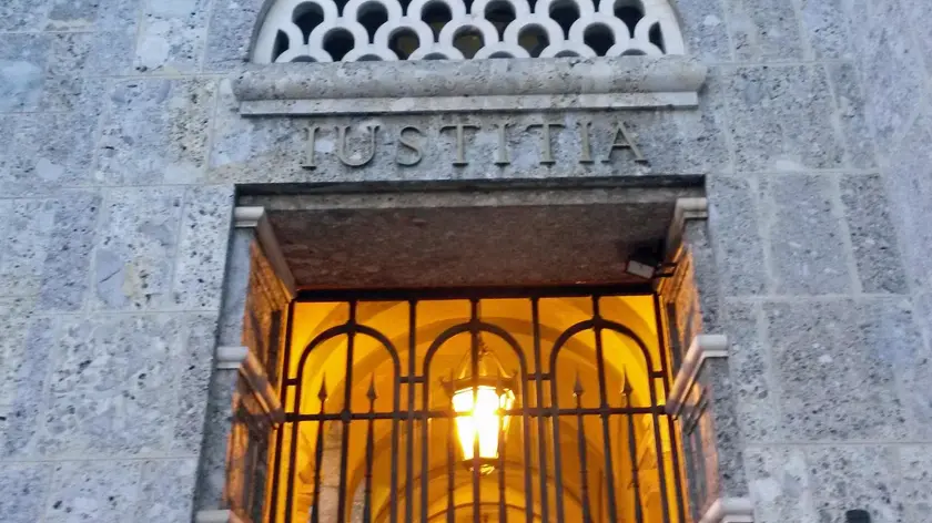 Giustizia: un dettaglio del tribunale di Monza. Foto Ansa/Roberto Ritondale